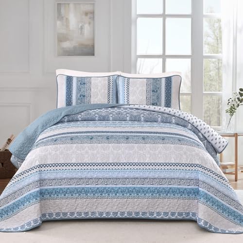 Bohemian Geometric Quilt - Light Blue
