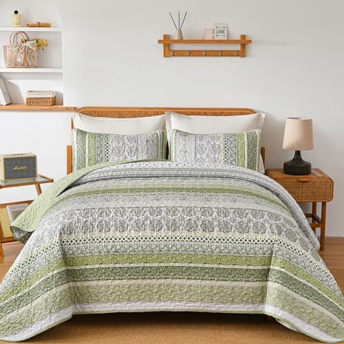 Bohemian Geometric Quilt - Sage Green