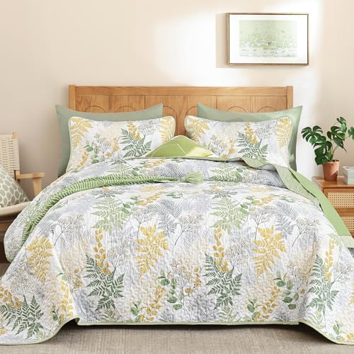 Leaves Pattern Quilt - Sage Green
